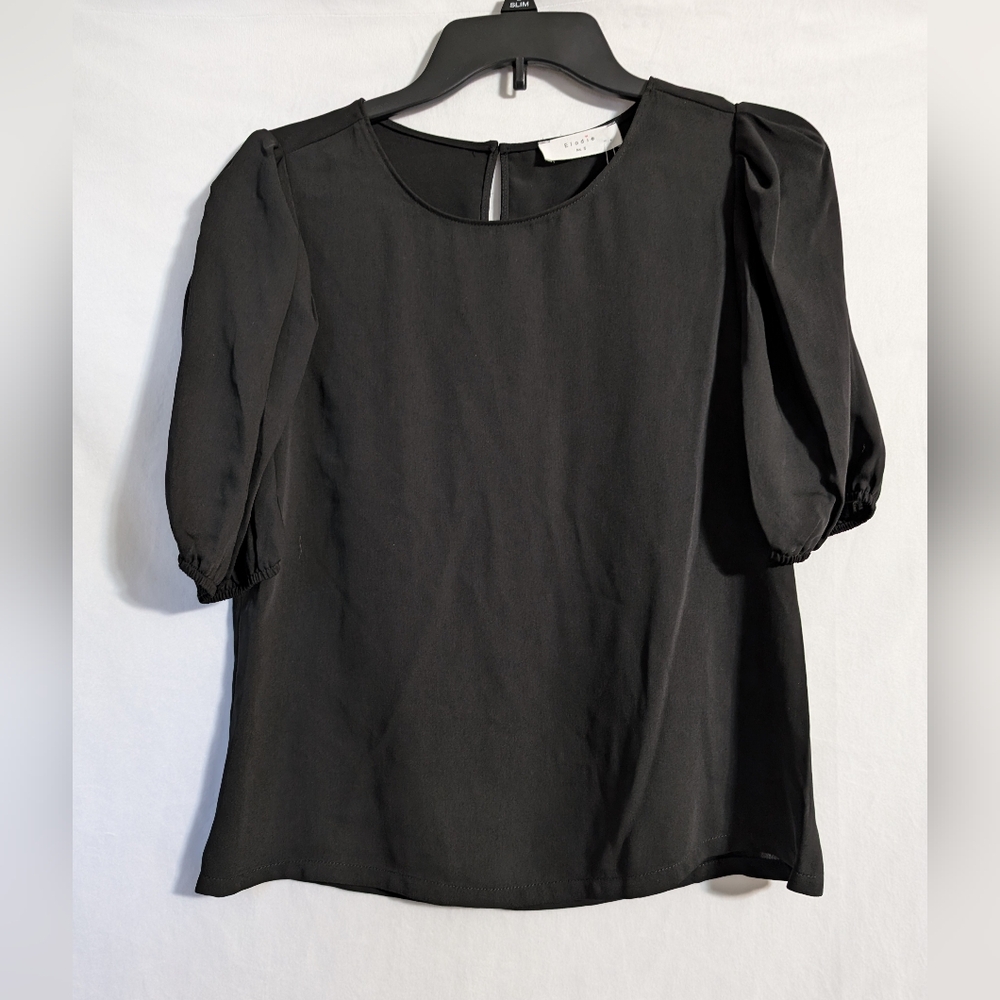 ☘️NWT Elodie Black Puff Sleeve Blouse Back Keyhole Size Small